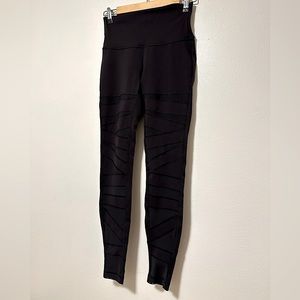Lululemon Leggings - Size 6 - Sheer Cut Out - Black